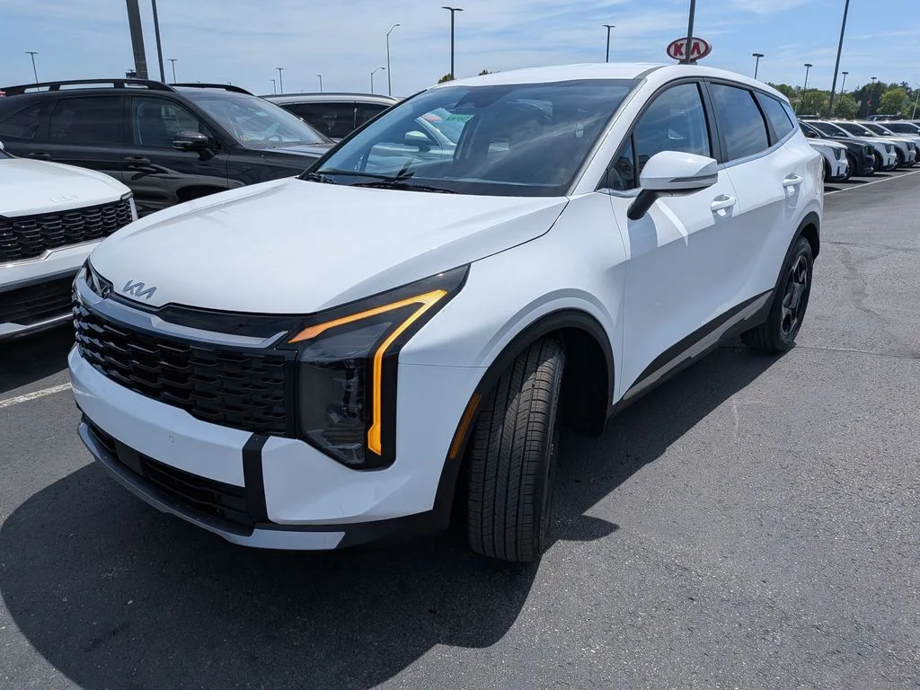 New 2026 White Pearl Kia EX image 30