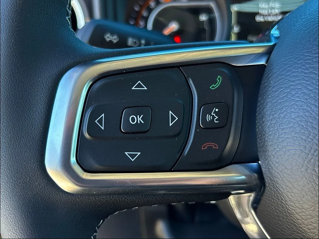 2025 Jeep Wrangler 4-Door Sahara - Photo 12