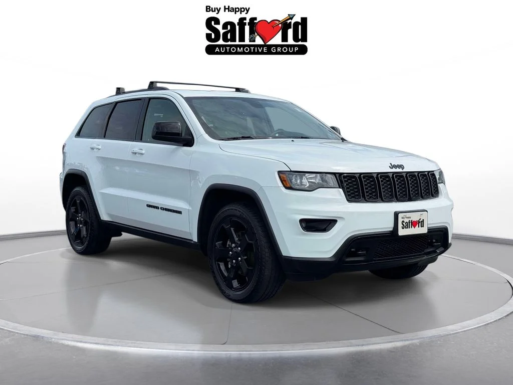 Used 2019 White Jeep Laredo image 10