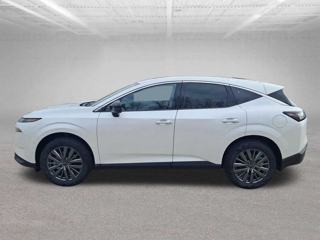 New 2026 White Nissan SL image 2