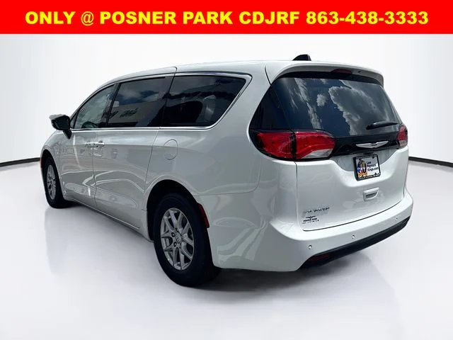 New 2026 Bright White Clear-Coat Exterior Paint Chrysler  image 7
