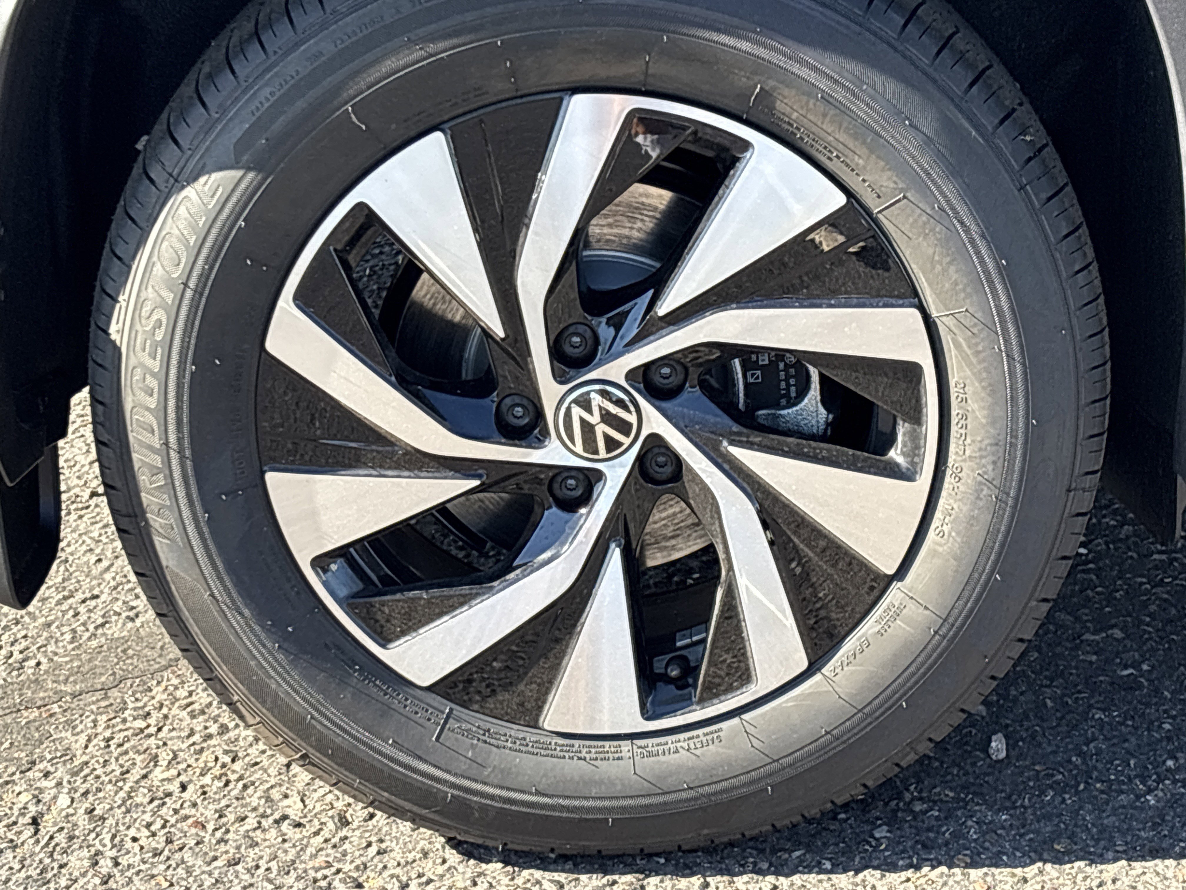 New 2026 Platinum Gray Metallic Volkswagen S image 5