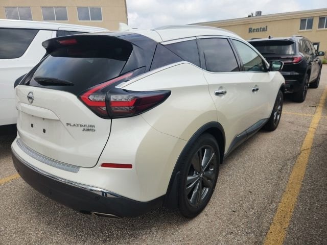 Used 2019 White Nissan Platinum image 3