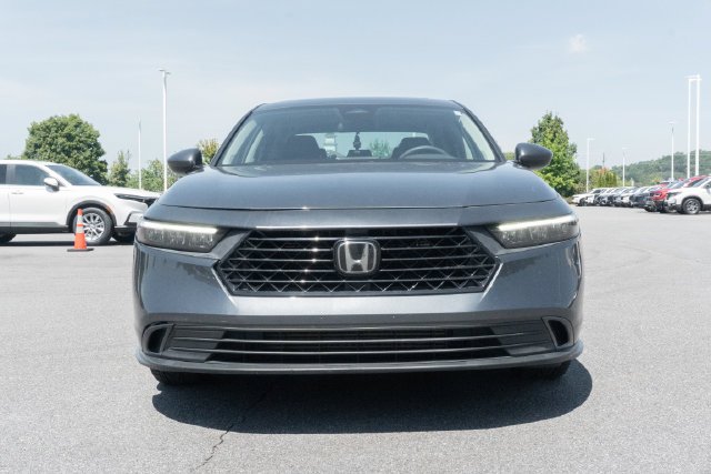 Used 2023 Gray Honda EX image 2