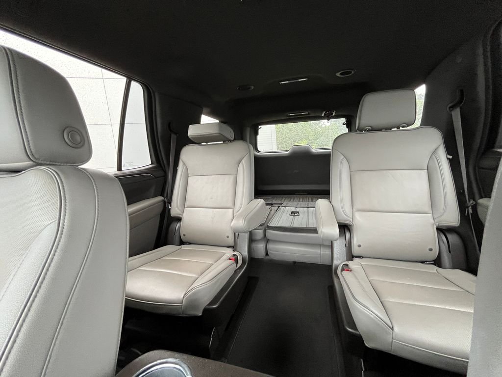 Used 2023 Onyx Black GMC SLT image 17