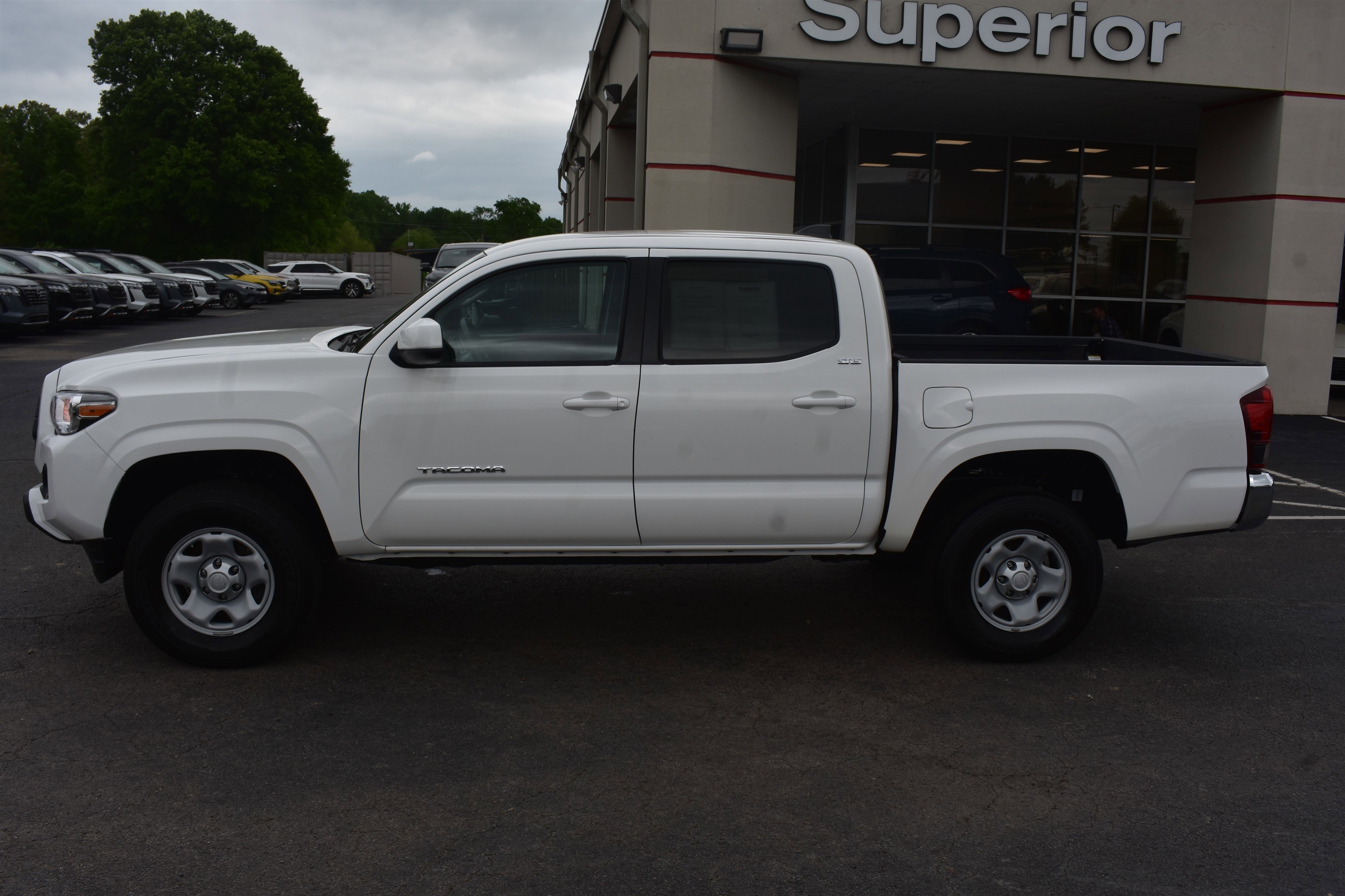 2023 Toyota Tacoma SR5 - Photo 8
