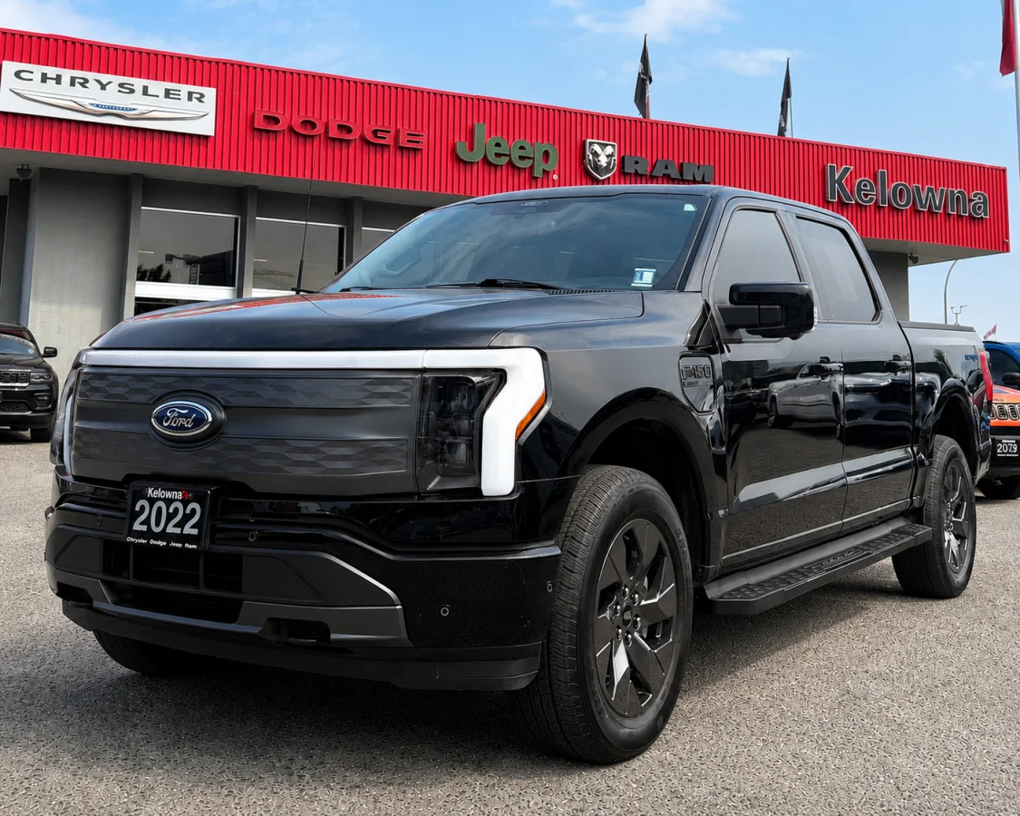 Used 2022 Black Ford Lariat image 1