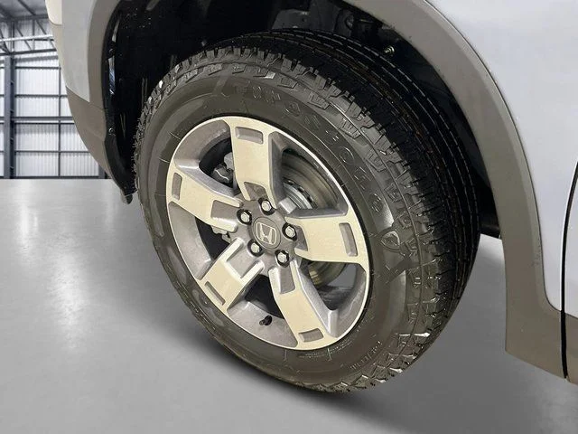New 2026 Sonic Gray Pearl Honda RTL image 11