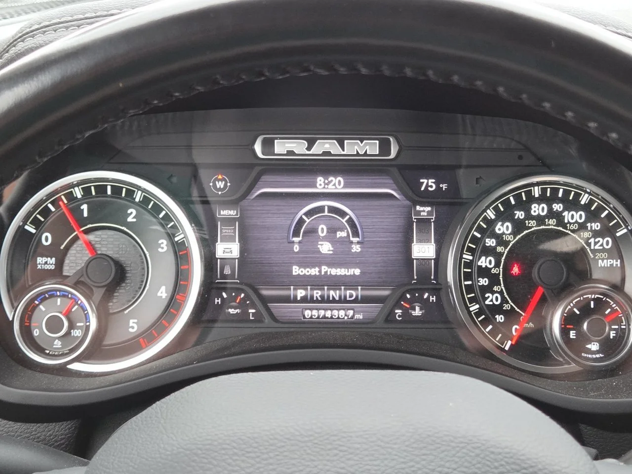 Used 2023  Ram Laramie image 30