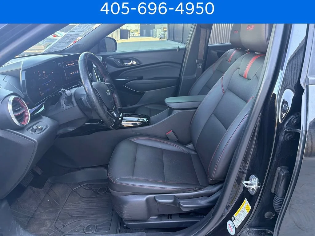 Pre-Owned 2024 Chevrolet Trax 2RS
