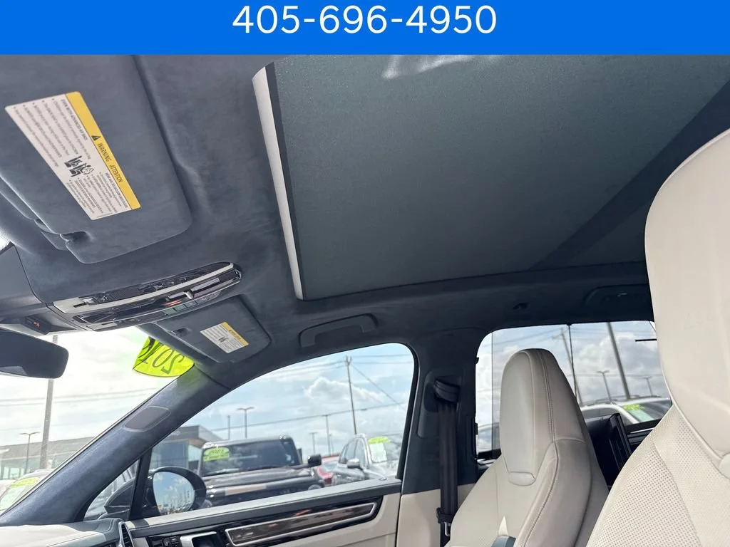 Pre-Owned 2019 Porsche Cayenne Turbo