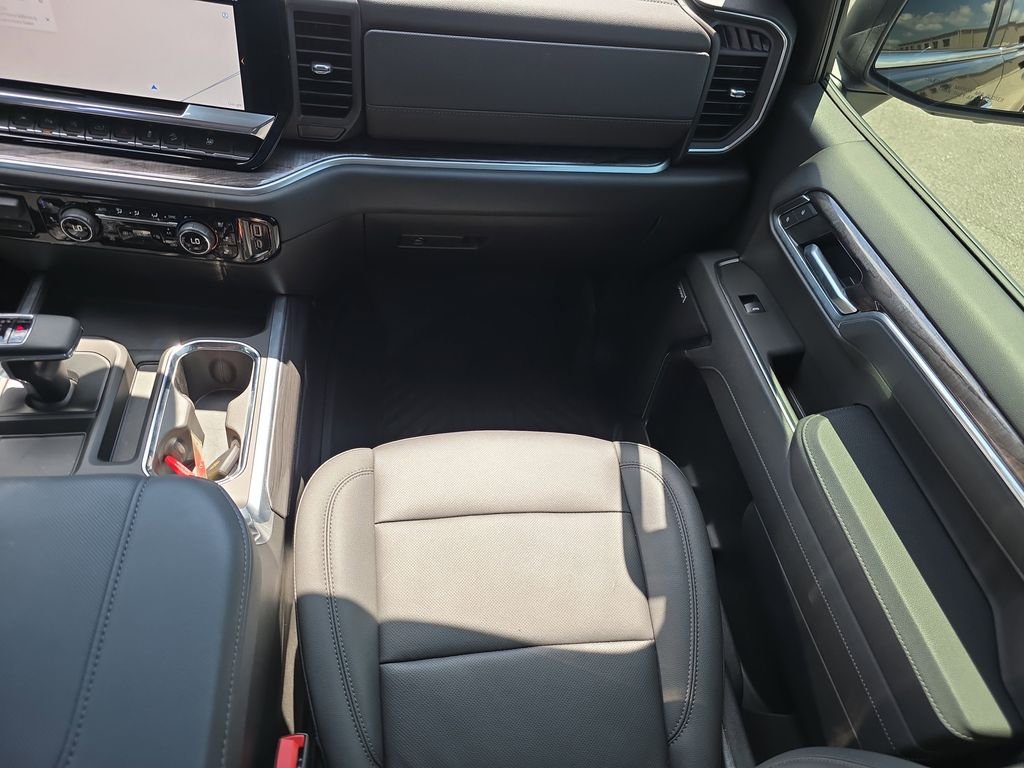 Used 2026 Black Chevrolet LTZ image 16