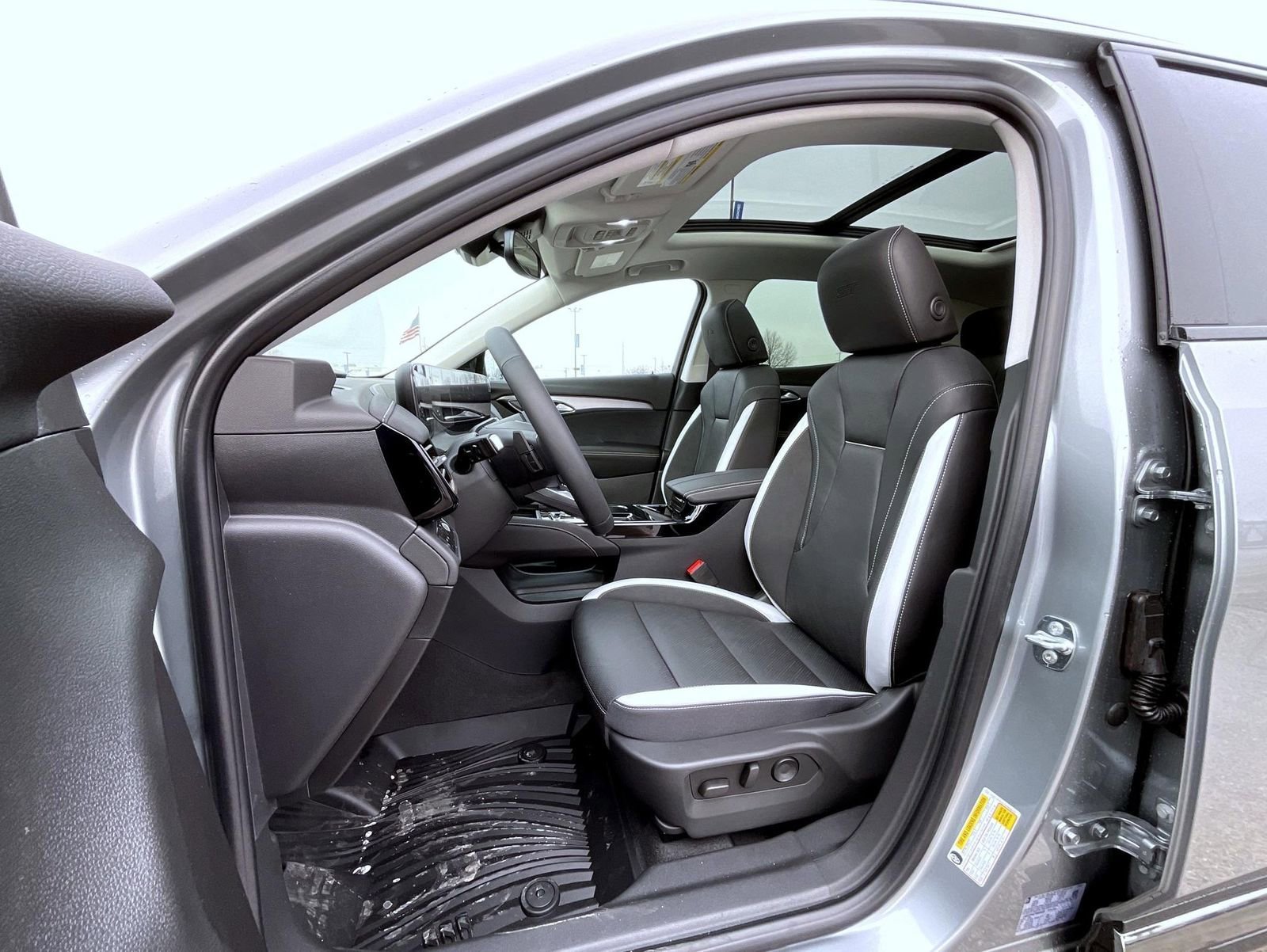 2026 Buick Envision Sport Touring - Photo 10