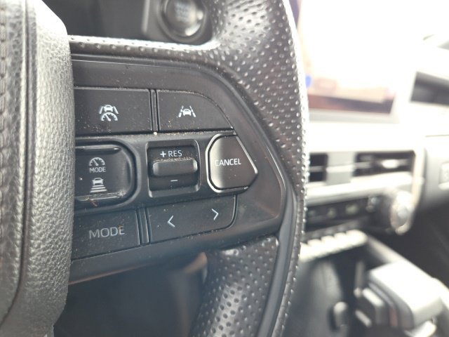 Used 2025  Toyota SR5 image 23