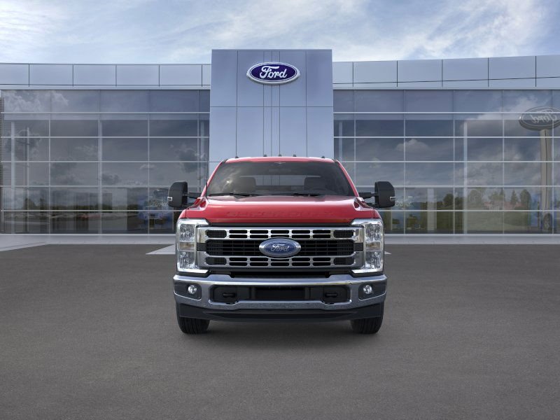 2025 Ford F-350 Super Duty Chassis Cab XLT - Photo 6