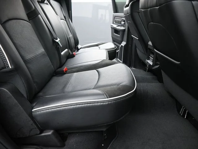 New 2026 Granite Crystal Metallic Clear-Coat Exterior Paint RAM Laramie image 25