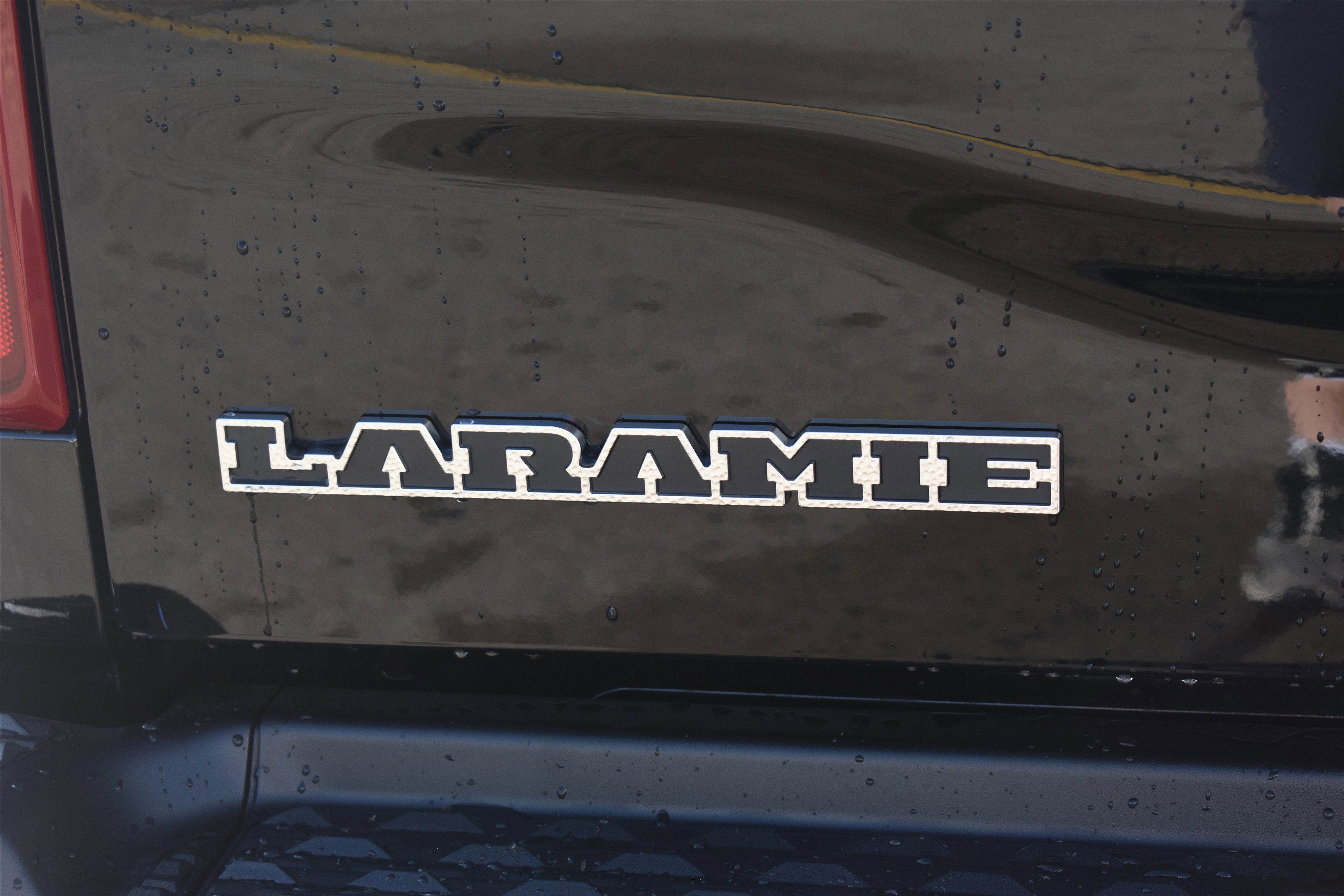 New 2026 Diamond Black Crystal Pearl-Coat Exterior Paint RAM Laramie image 7