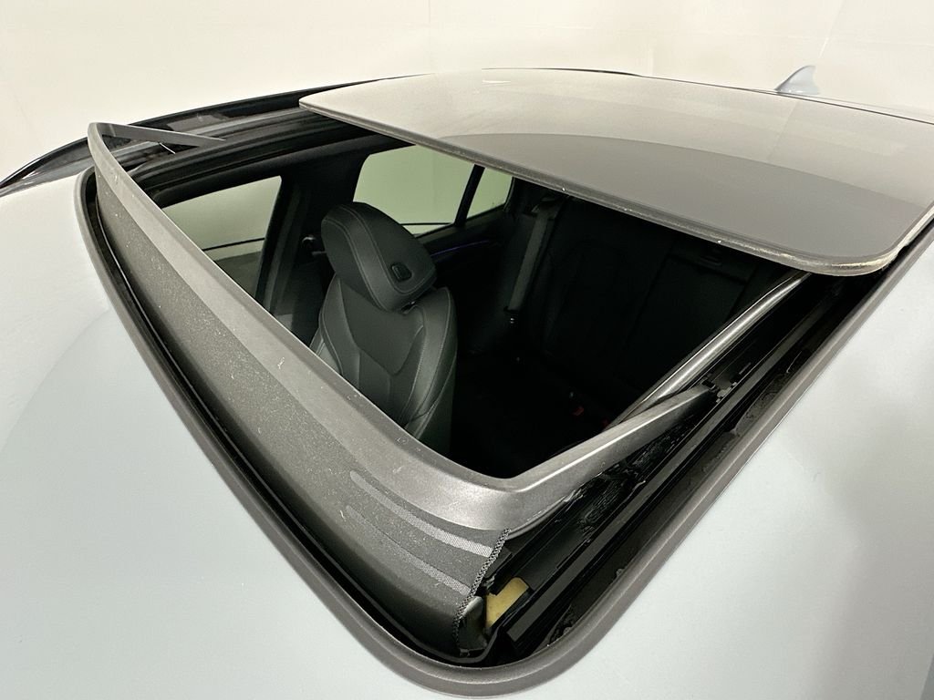 Used 2022 Gray BMW sDrive30i image 22