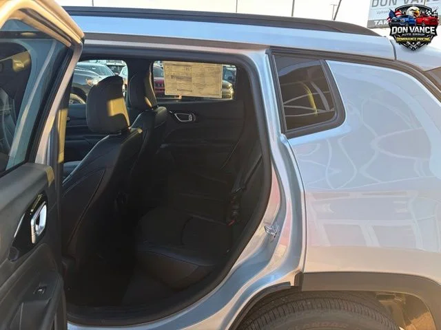 New 2026 Silver Jeep Latitude image 20