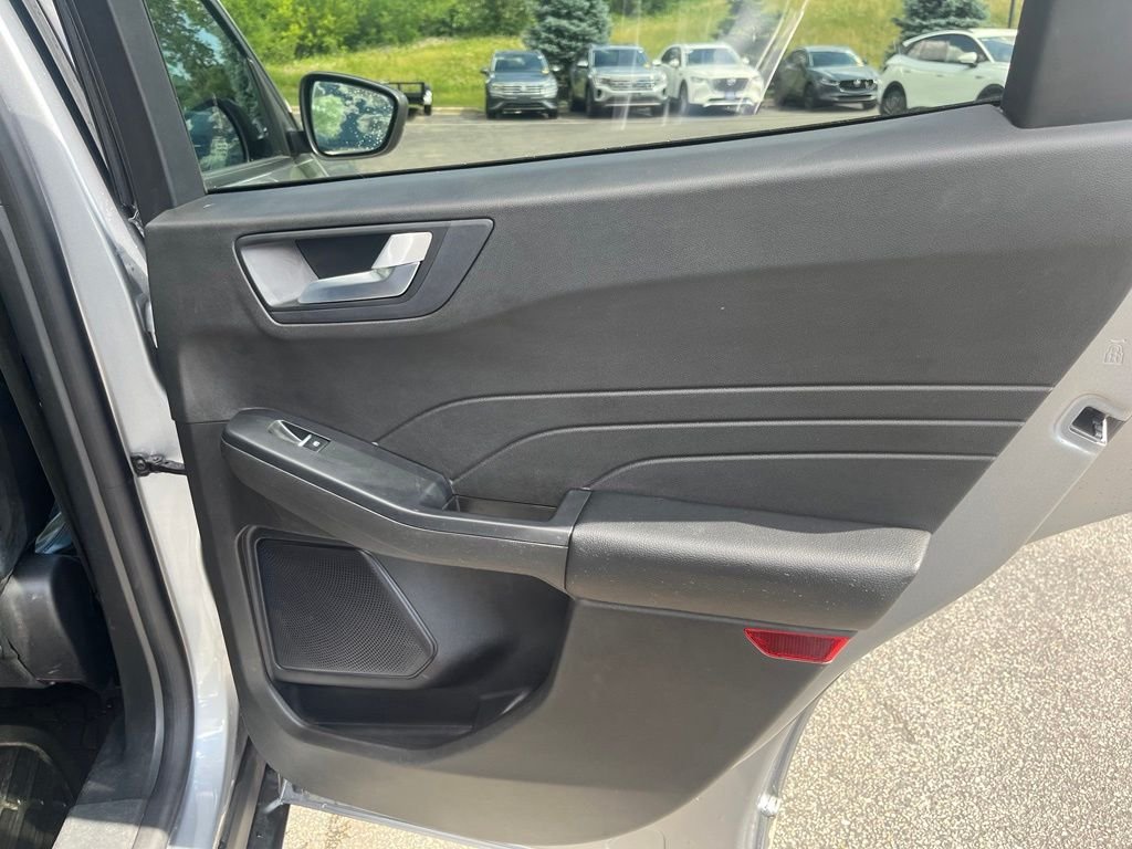 2024 Ford Escape ST-Line - Photo 24