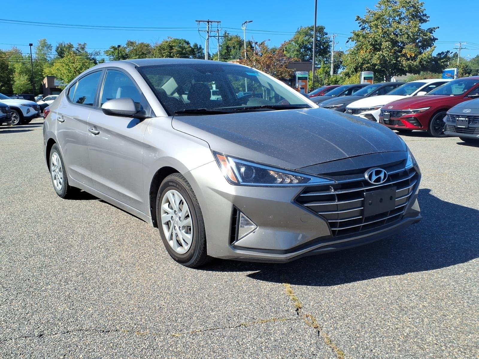 Used 2020 Fluid Metal Hyundai SE image 3