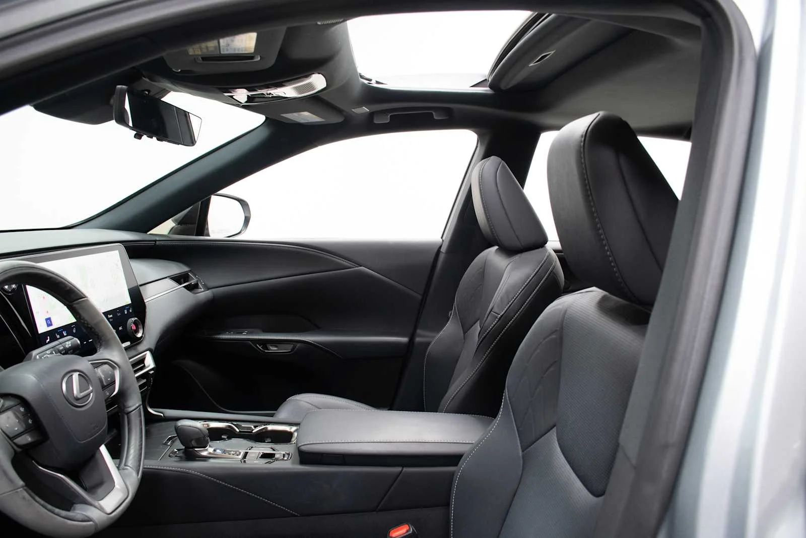 Certified Used 2024 Iridium Lexus Premium Plus image 14