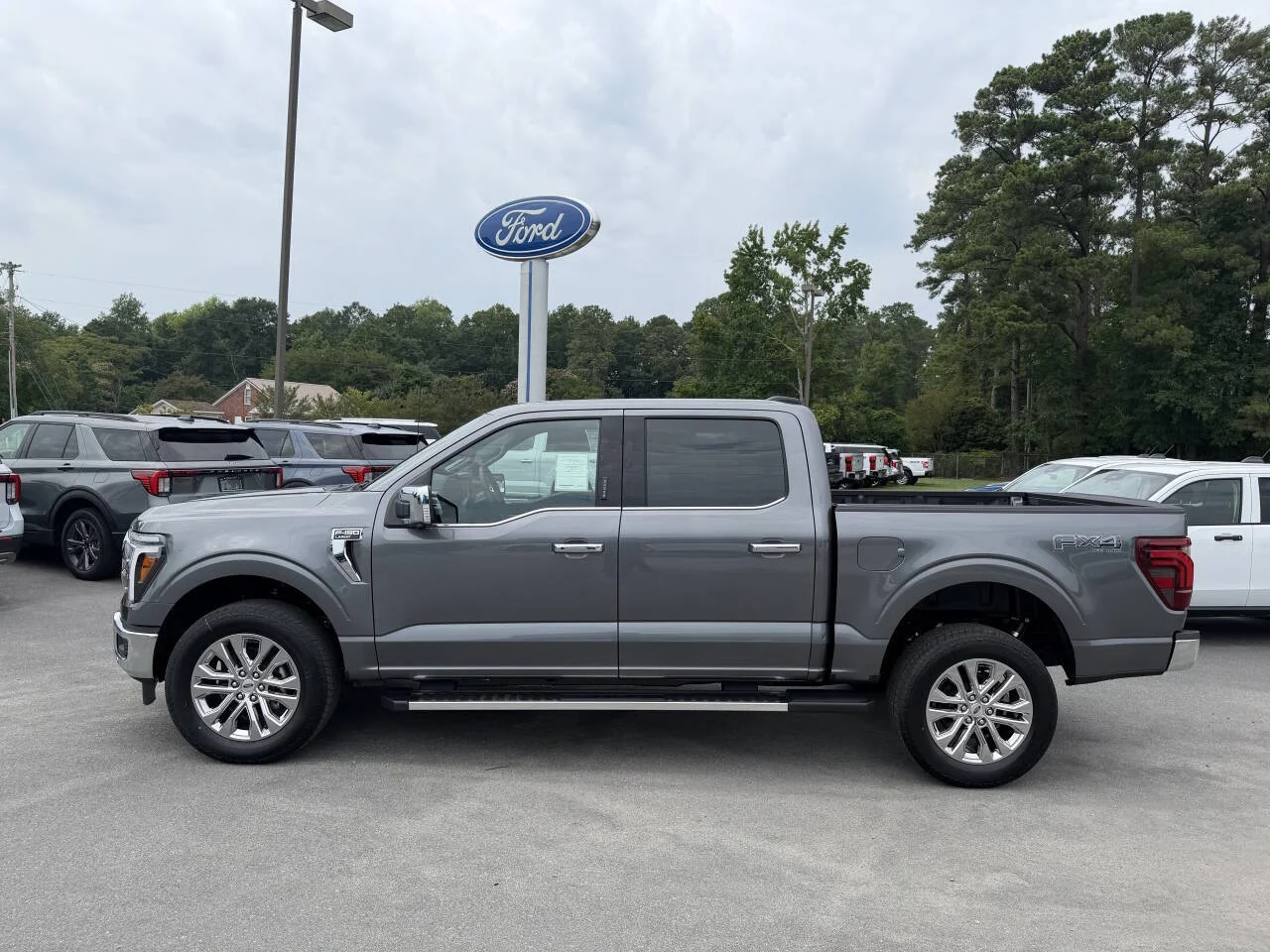 New 2026 Gray Ford Lariat 4x4 4dr SuperCrew 5.5 ft. SB image 22