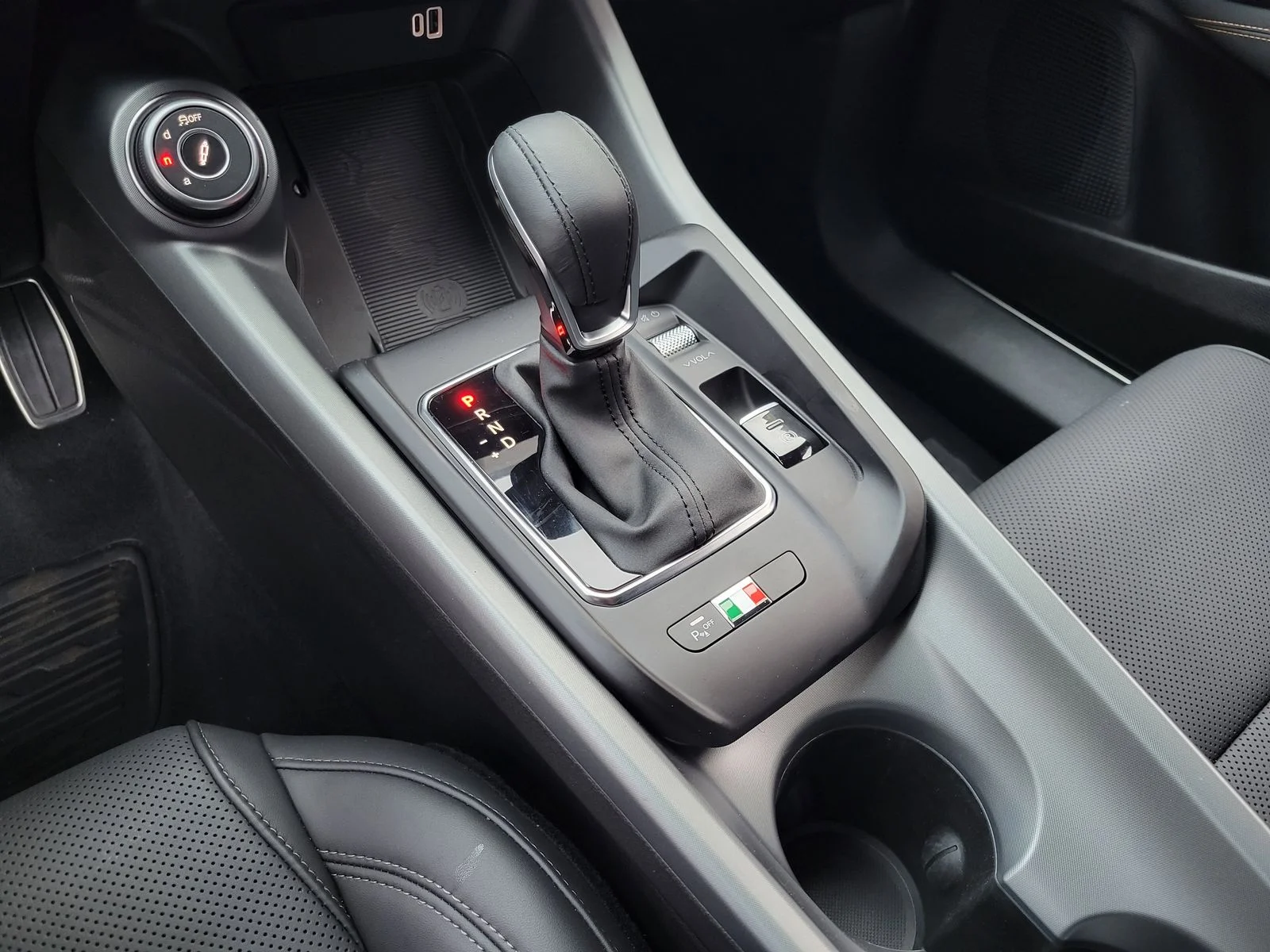 Used 2026 Yellow Alfa Romeo Base image 14