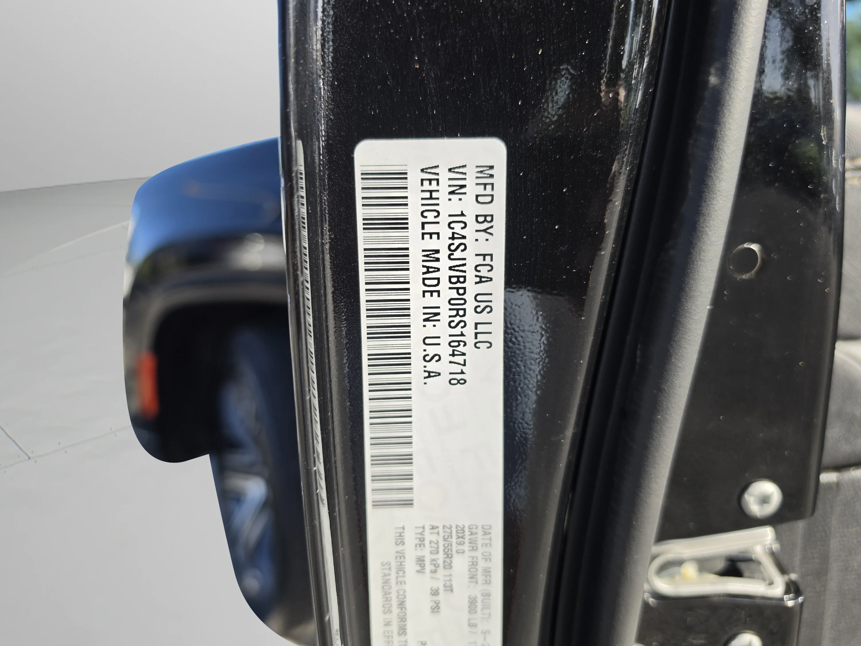 Used 2024 Diamond Black Crystal Pearlcoat Jeep Series II image 43