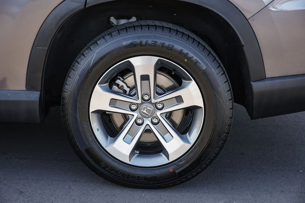 Certified Used 2025 Modern Steel Metallic Honda EX-L image 8