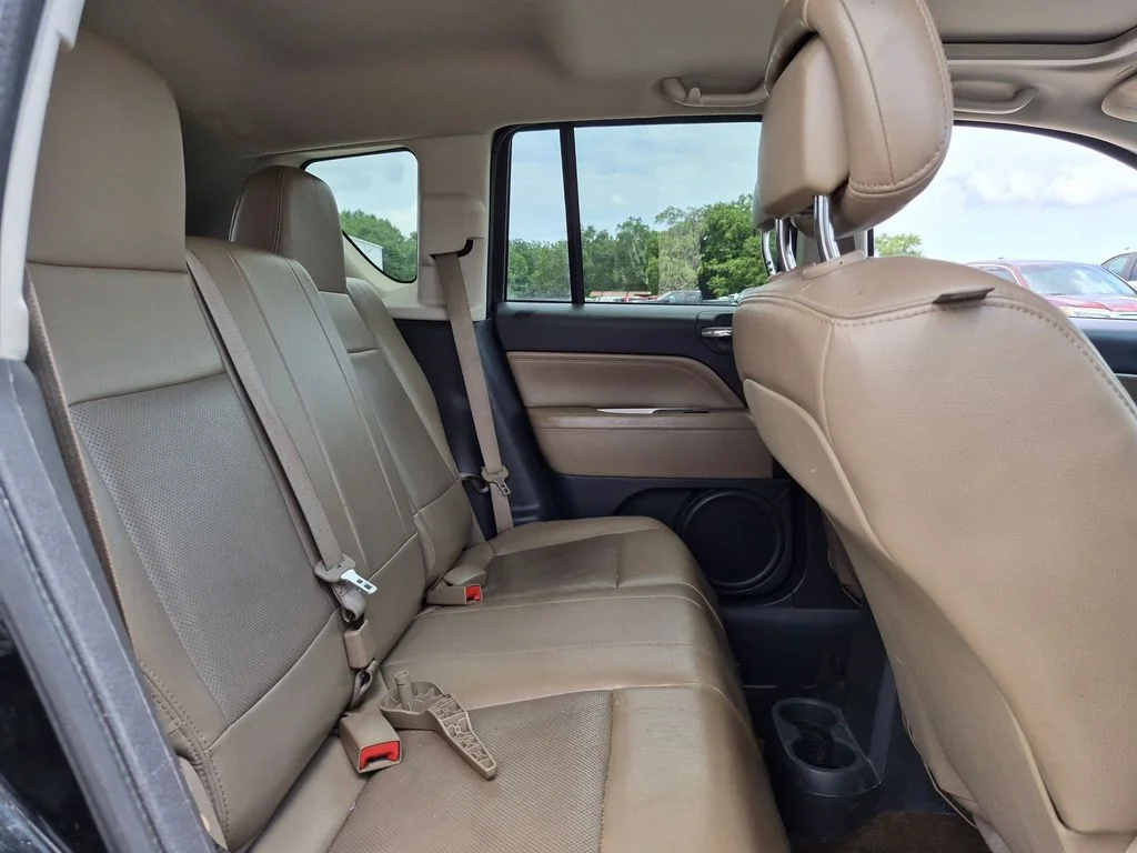 Used 2014 Black Jeep Latitude image 26
