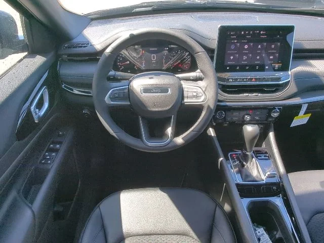 New 2026 Black Jeep Latitude image 7