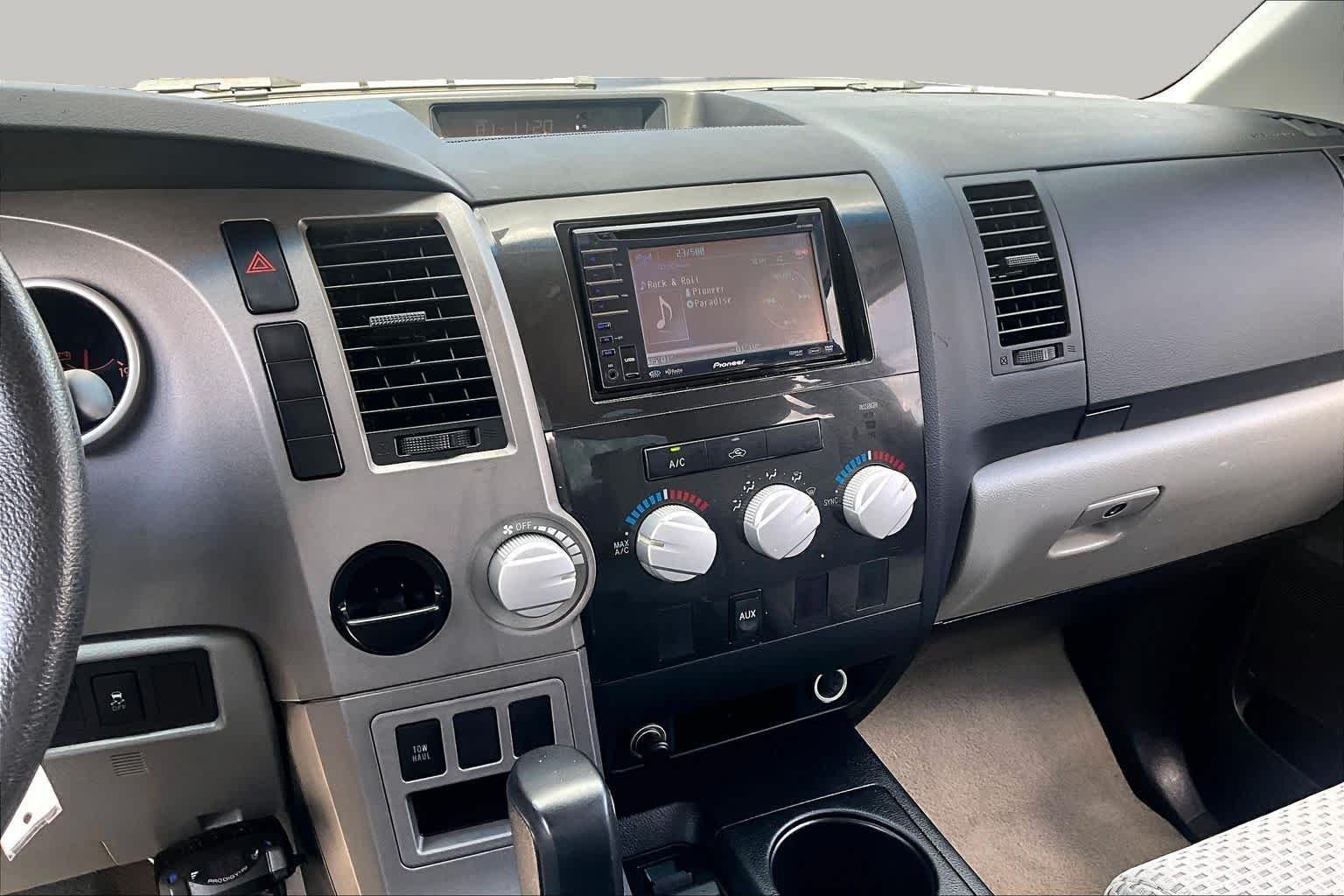 Used 2010 Nautical Blue Metallic Toyota  image 6