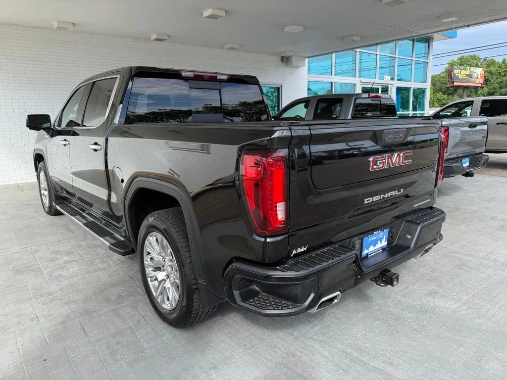 Used 2023 Black GMC Denali image 4