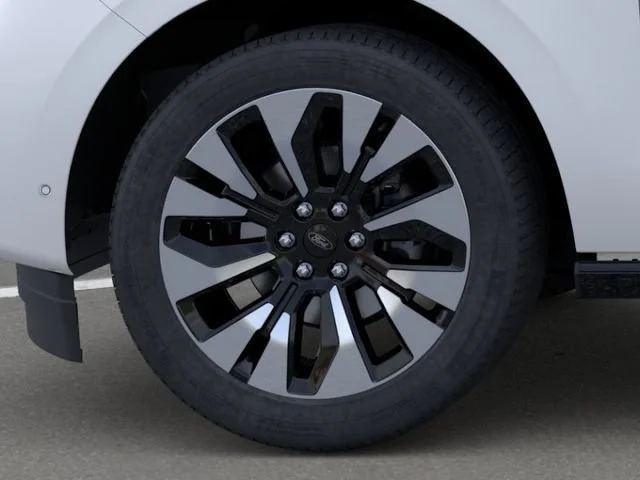 New 2026 Star White Metallic Tri-Coat Ford Platinum image 19