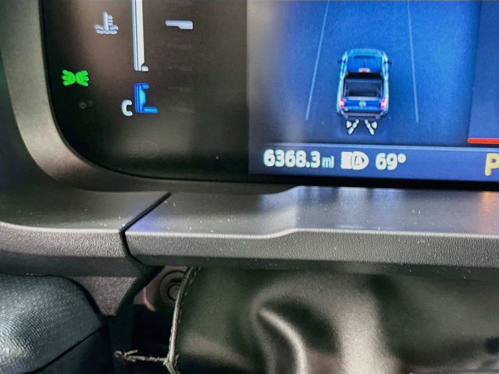 Used 2025 Velocity Blue Ford XLT image 12