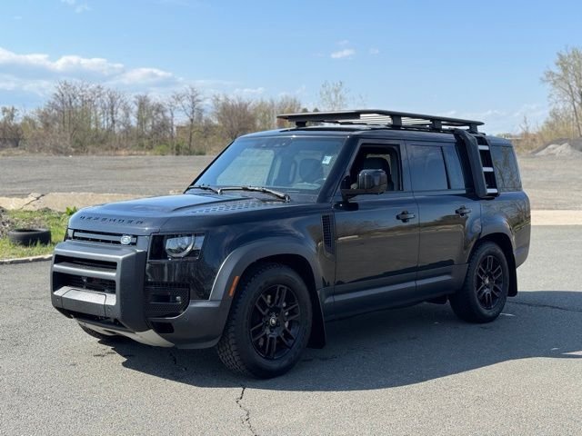 New 2023 Santorini Black Land Rover SE image 1