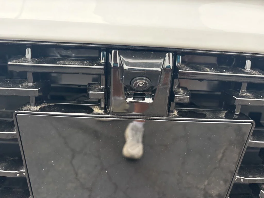 New 2026 Bright White Clear-Coat Exterior Paint Jeep Grand Wagoneer image 10