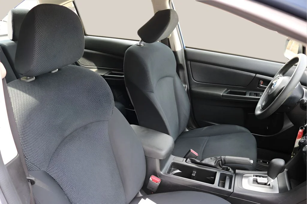 Used 2014 Blue Subaru 2.0i image 19