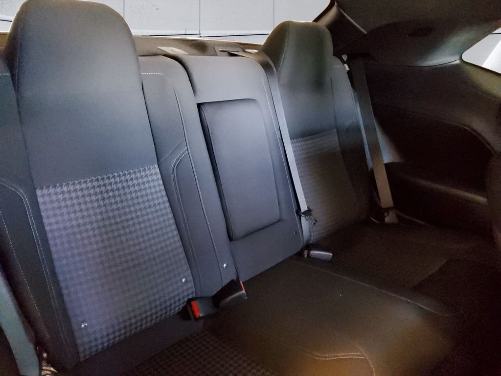 Used 2022 Purple Dodge SXT image 16