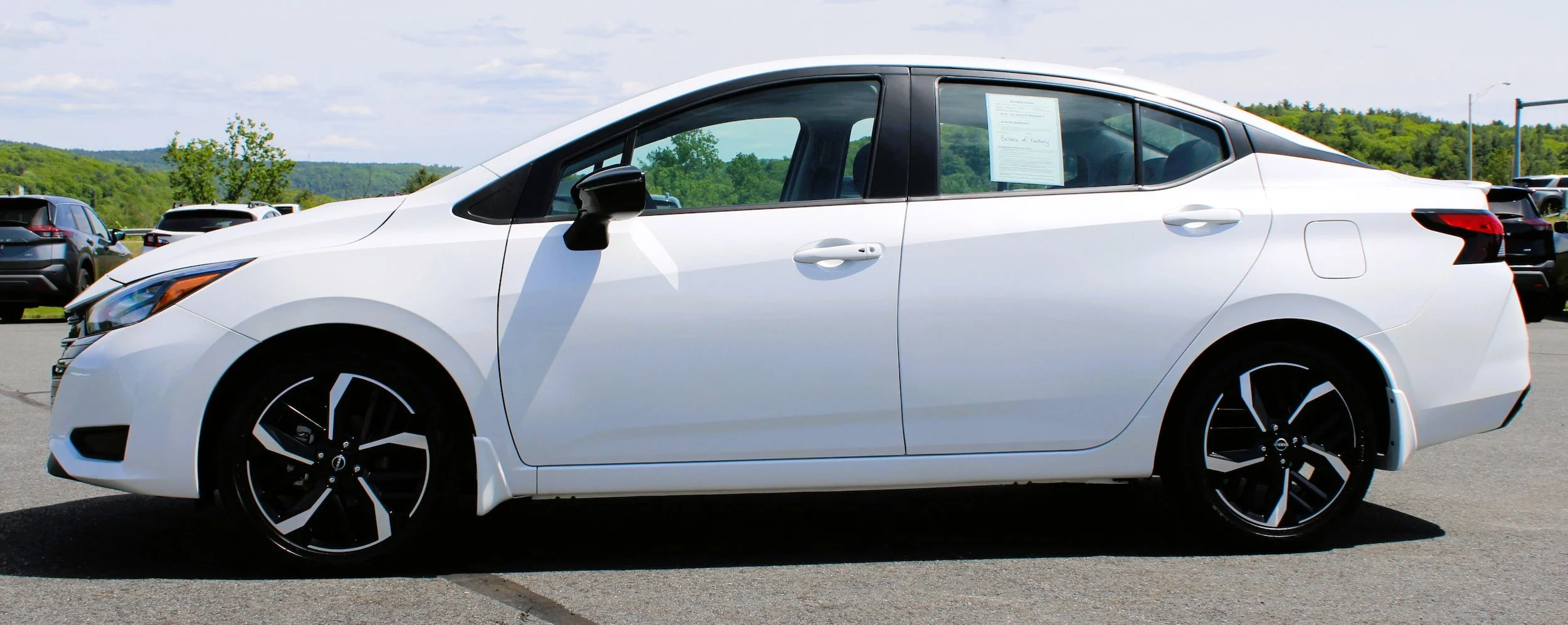Used 2025 Aspen White Tricoat Nissan SR image 13