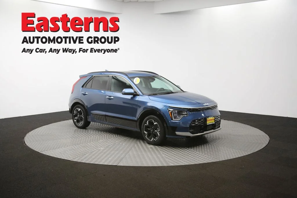 Used 2023 Blue Kia Wave image 48