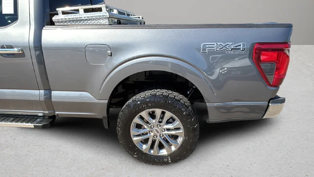 Used 2024 Gray Ford XLT image 39