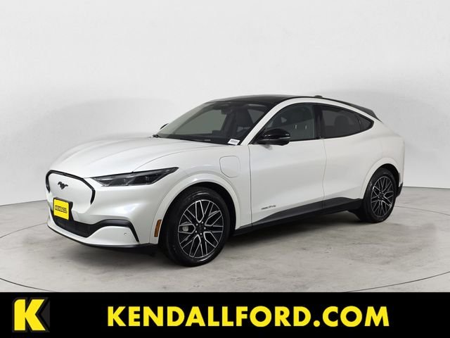 Used 2025 White Ford Premium image 1