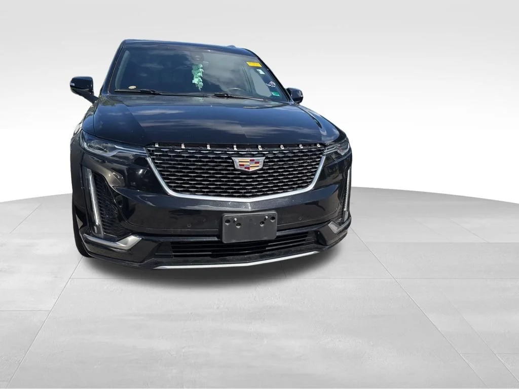 Used 2021 Black Cadillac Luxury image 9