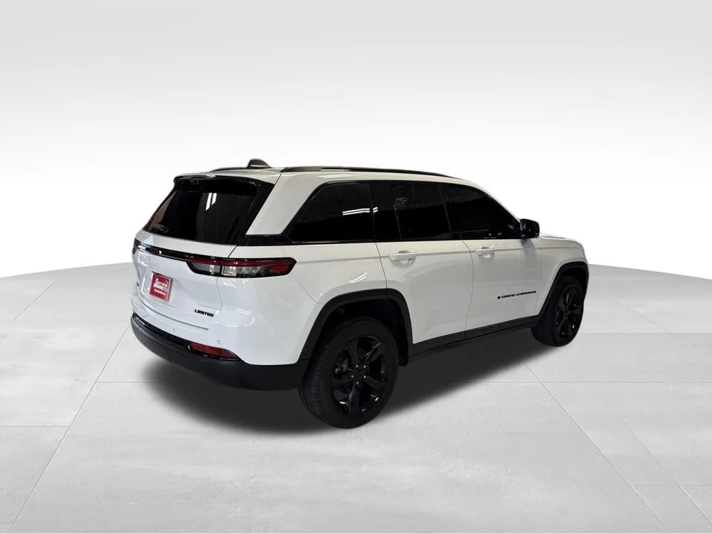 Used 2023 White Jeep Limited image 9
