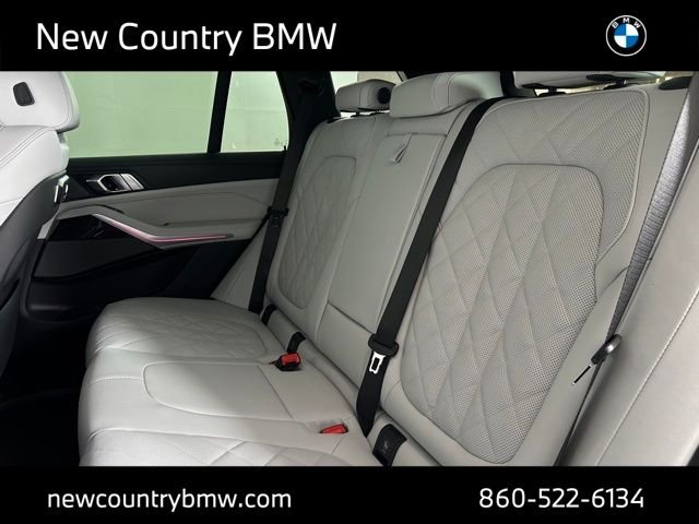 New 2026 Carbon Black Metallic BMW xDrive40i image 26