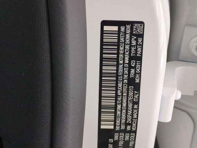 New 2026 Milano White Exterior Paint Alfa Romeo Veloce image 31