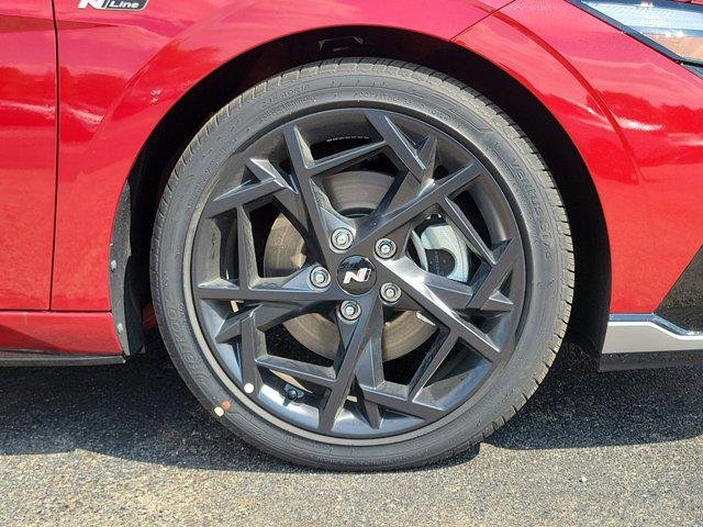 2025 Hyundai Elantra N Line - Photo 5