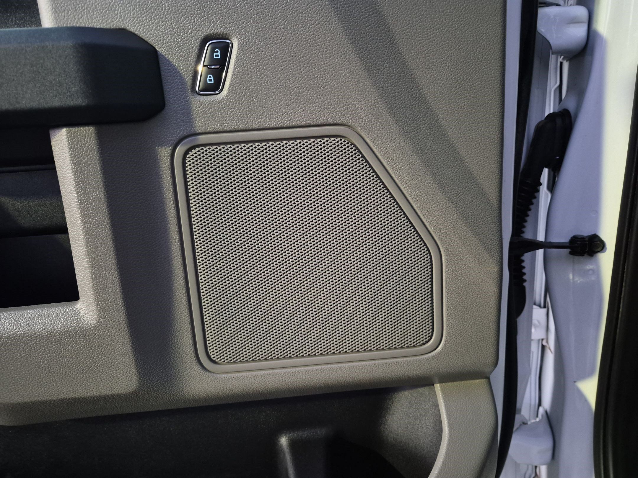 Used 2019 Oxford White Ford XL image 13